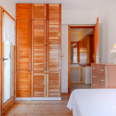 Villa Spacious With Garden 3 Min To Çeşme