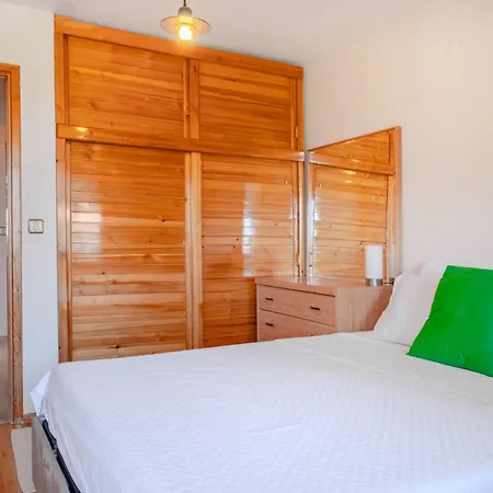 Spacious With Garden 3 Min To Beach Villa Cesme