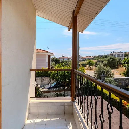 Spacious With Garden 3 Min To Beach Villa